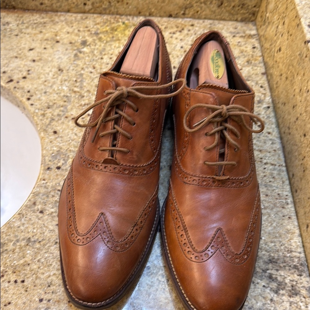 Classic Brown Leather Men's Brogues
